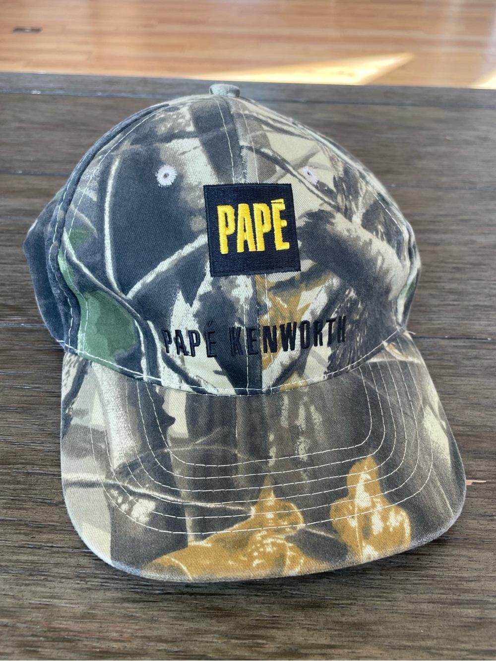 Papé hat